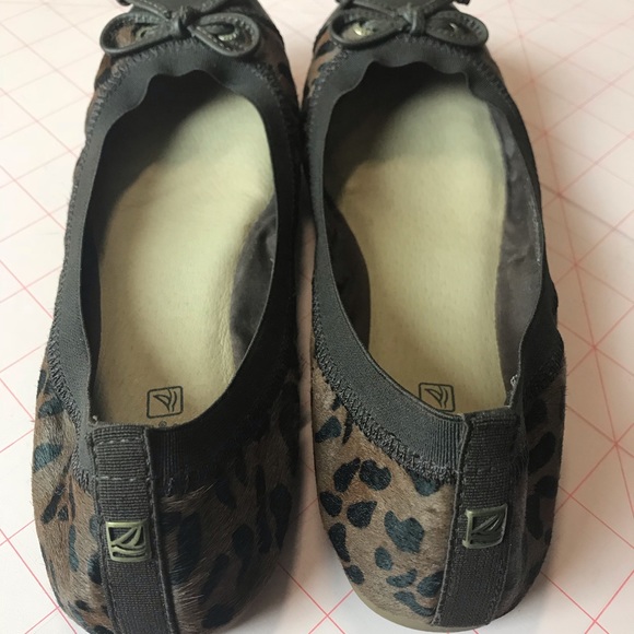 Sperry Calf Hair leopard print flat shoes size 7.5 - Picture 5 of 6